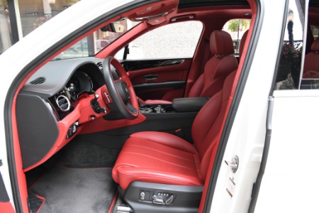 Used 2023 Bentley Bentayga V8 | Chicago, IL
