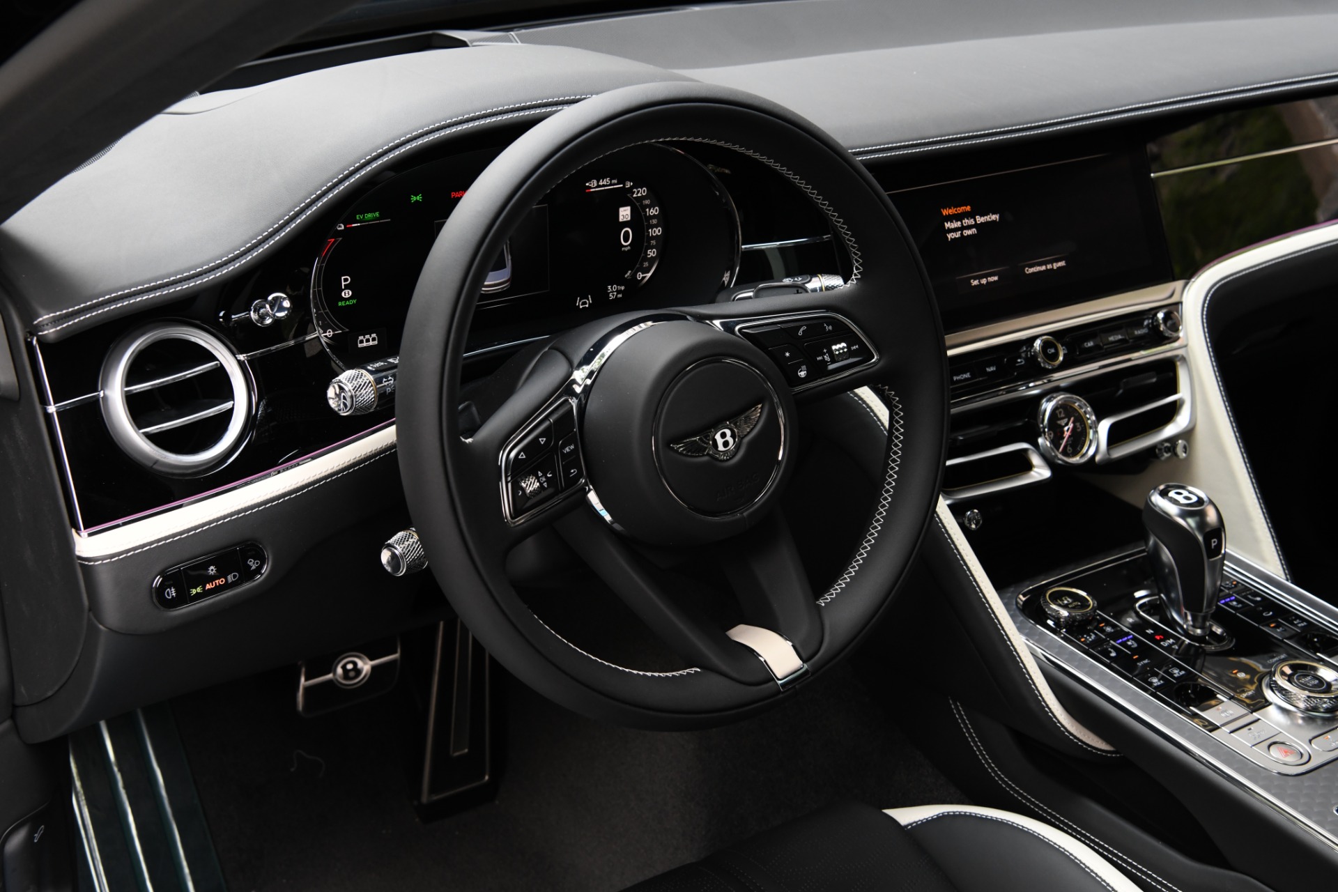 2025 Bentley Flying Spur Speed photo 16