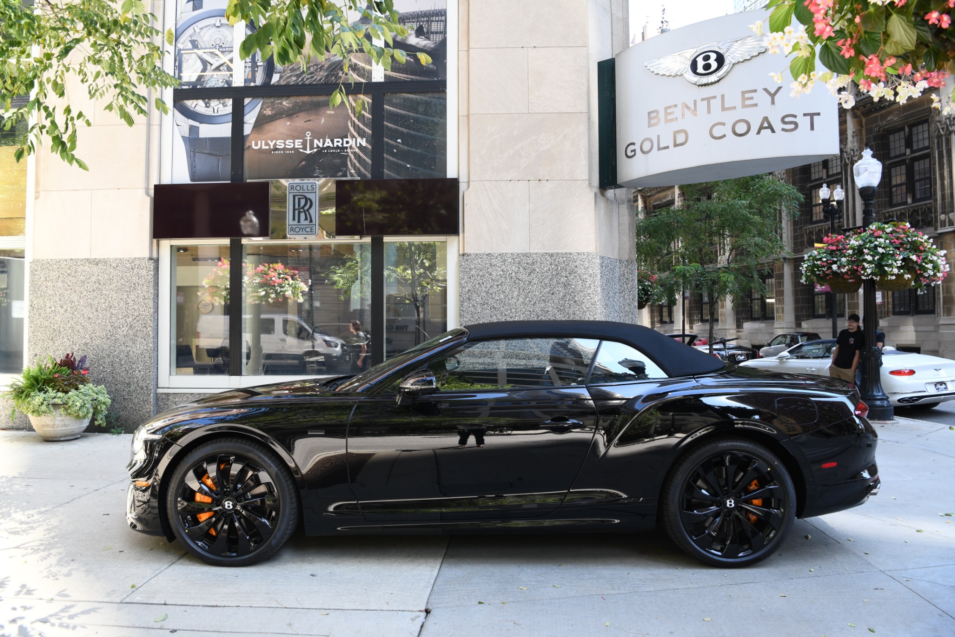 2025 Bentley Continental GTC Black Edition photo 29
