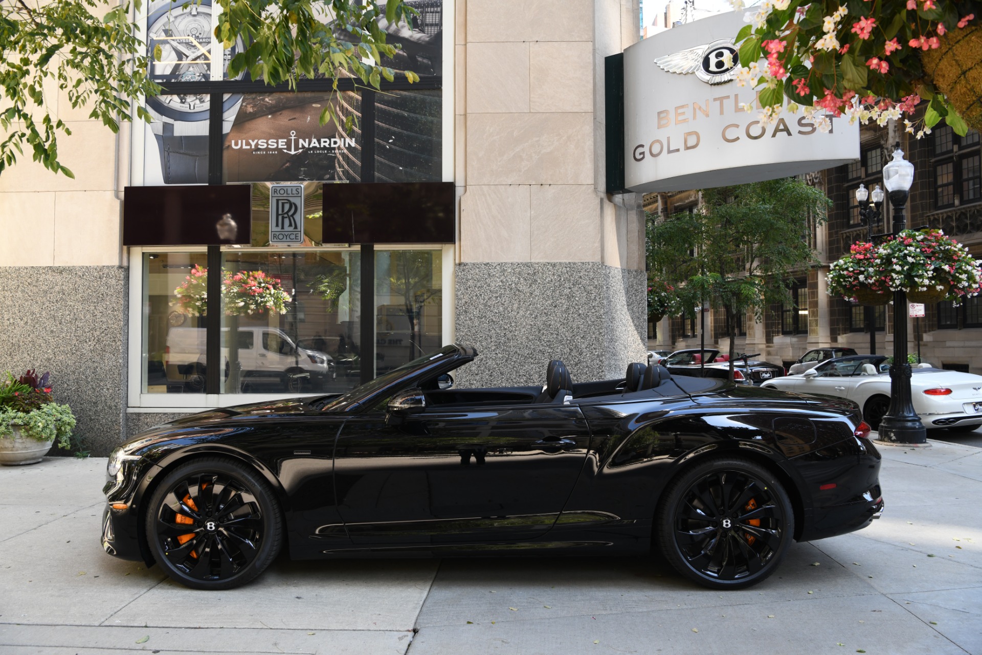2025 Bentley Continental GTC Black Edition photo 7