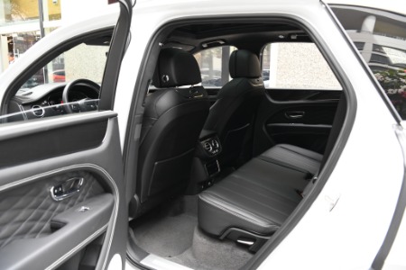 Used 2024 Bentley Bentayga Azure V8 | Chicago, IL