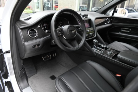 Used 2024 Bentley Bentayga Azure V8 | Chicago, IL