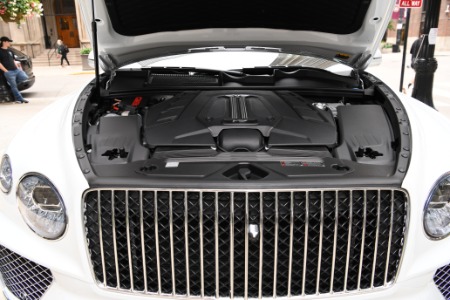 Used 2024 Bentley Bentayga Azure V8 | Chicago, IL