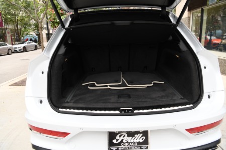 Used 2024 Bentley Bentayga Azure V8 | Chicago, IL