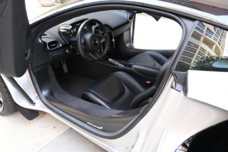 Used 2023 McLaren Artura  | Chicago, IL