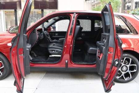 Used 2021 Rolls-Royce Black Badge Cullinan  | Chicago, IL