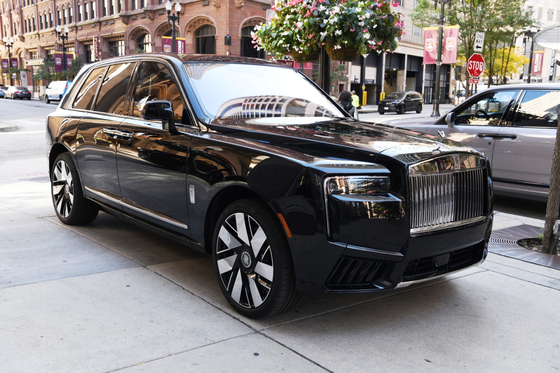 2026 Rolls Royce Cullinan RR photo 3