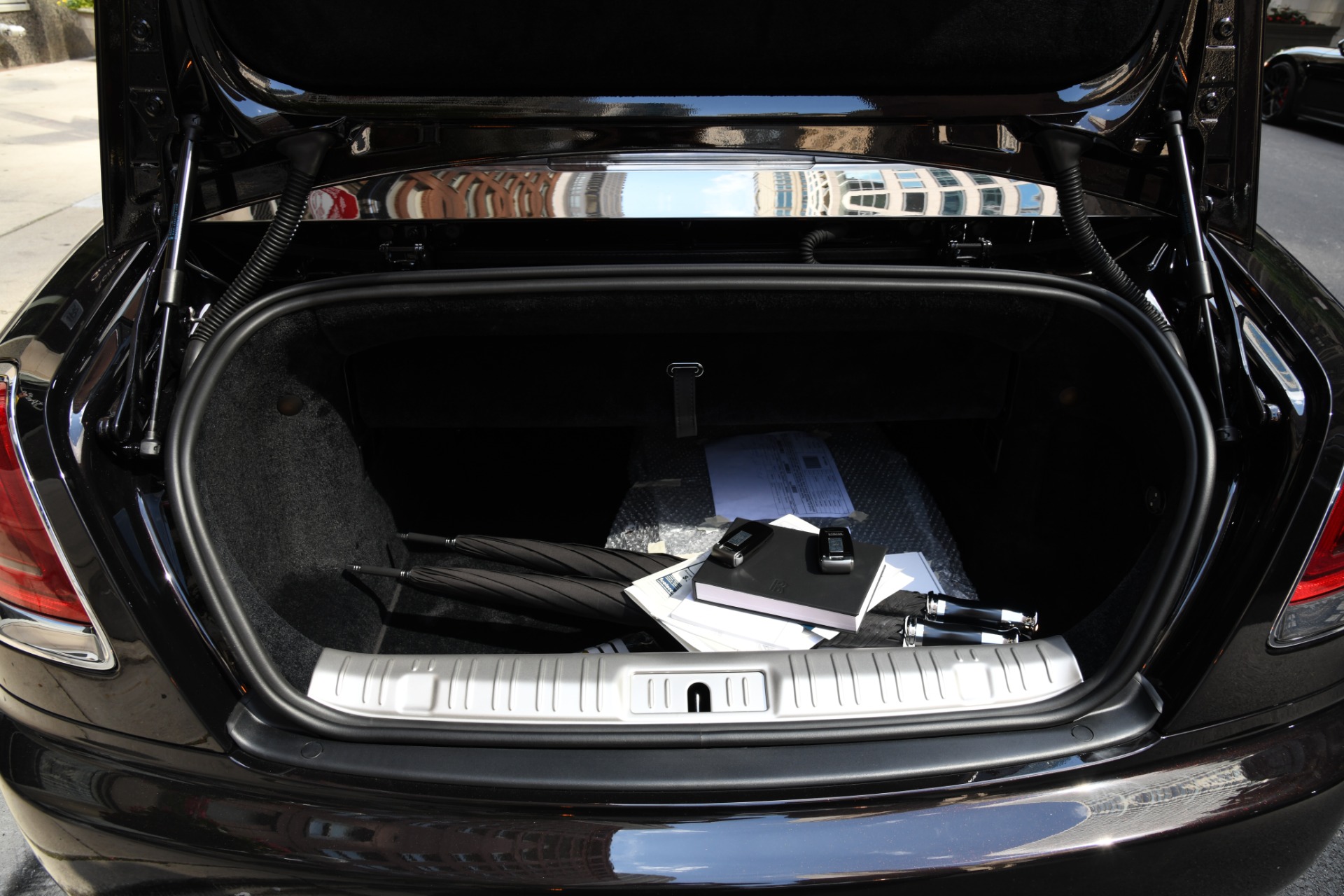 Used 2018 Rolls-Royce Dawn Music EDITION | St. Petersburg, FL