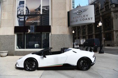 Used 2019 Lamborghini Huracan Spyder LP 640-4 Performante Spyder | Chicago, IL