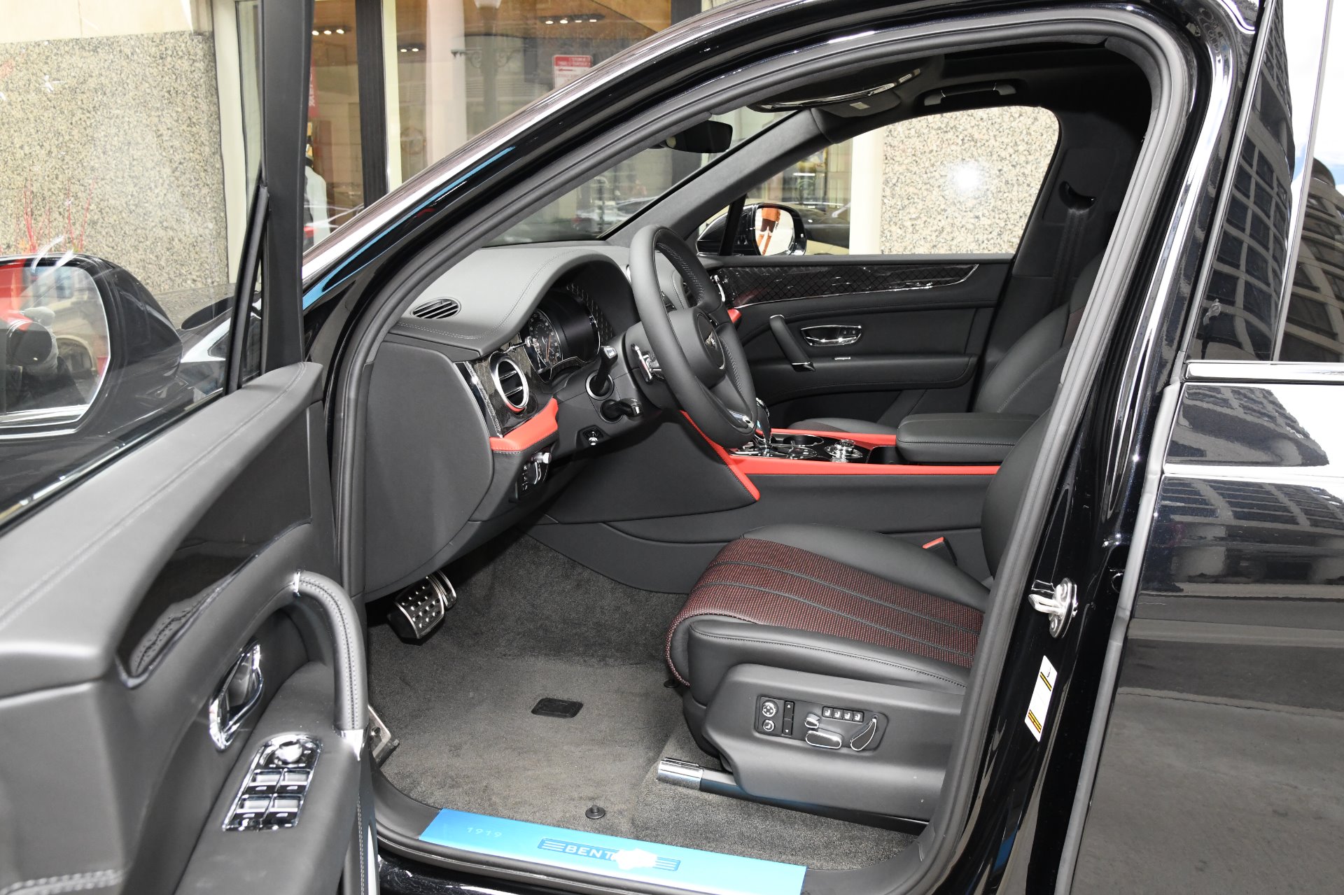 Used 2020 Bentley Bentayga Design Edition | St. Petersburg, FL