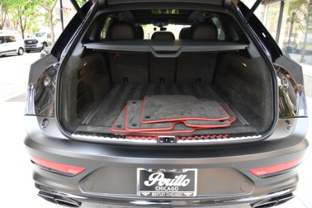 Used 2021 Bentley Bentayga V8 | Chicago, IL