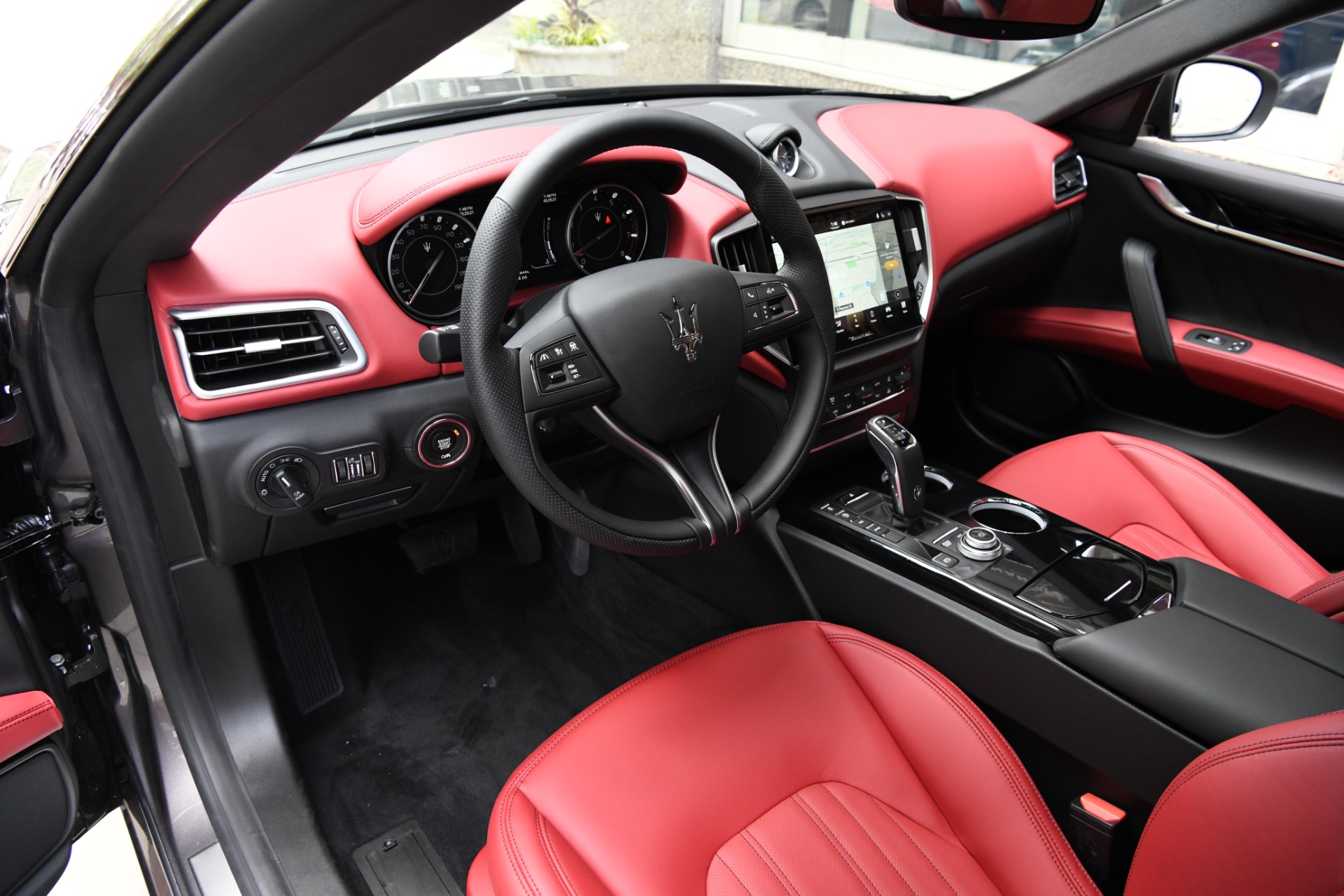 New 2021 Maserati Ghibli SQ4 | St. Petersburg, FL