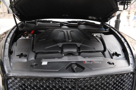 Used 2021 Bentley Bentayga V8 | Chicago, IL
