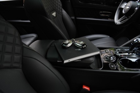 Used 2021 Bentley Bentayga V8 | Chicago, IL