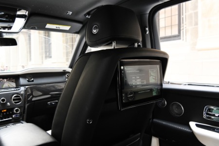 Used 2021 Rolls-Royce Black Badge Cullinan  | Chicago, IL