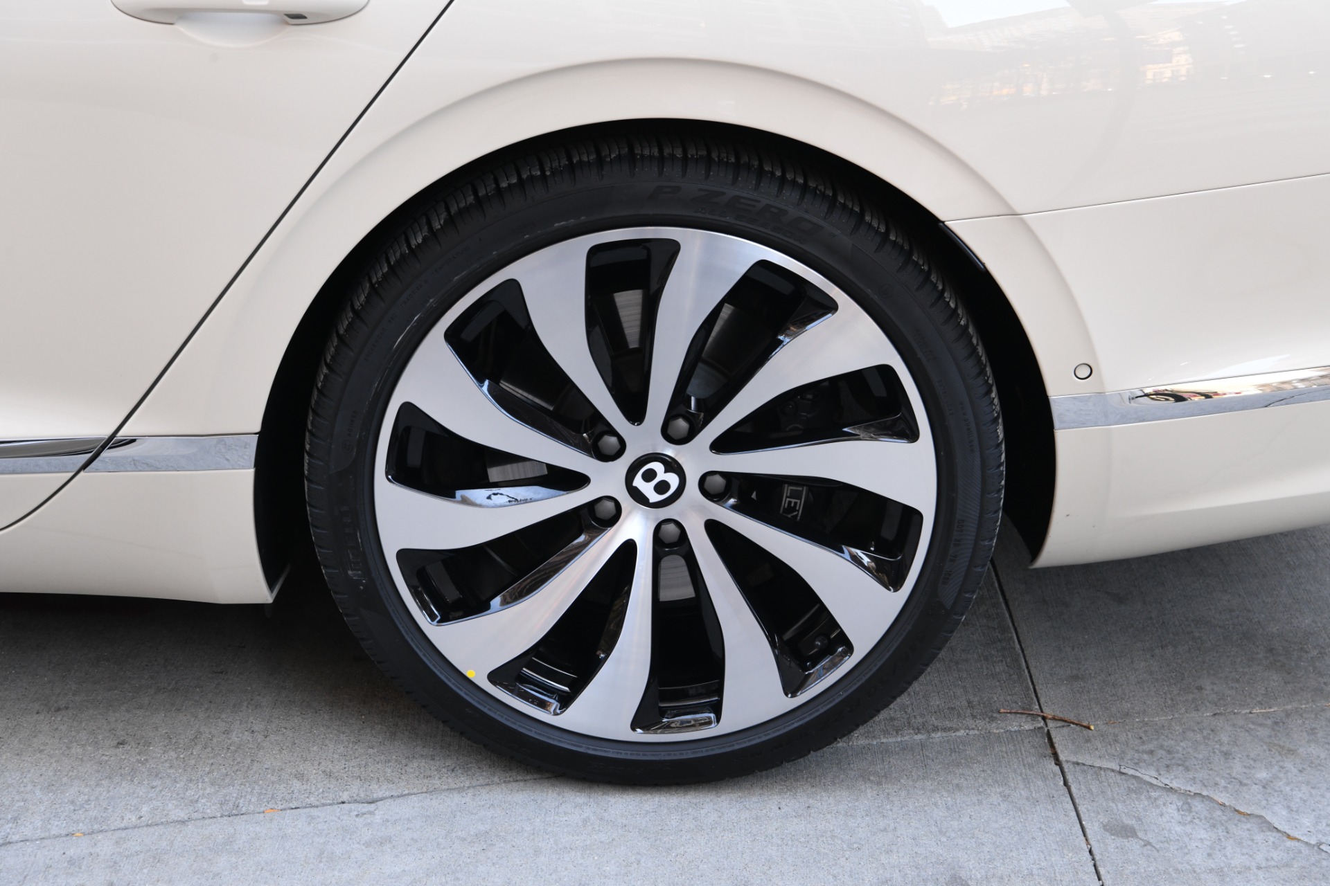 Used 2021 Bentley Flying Spur V8 | St. Petersburg, FL