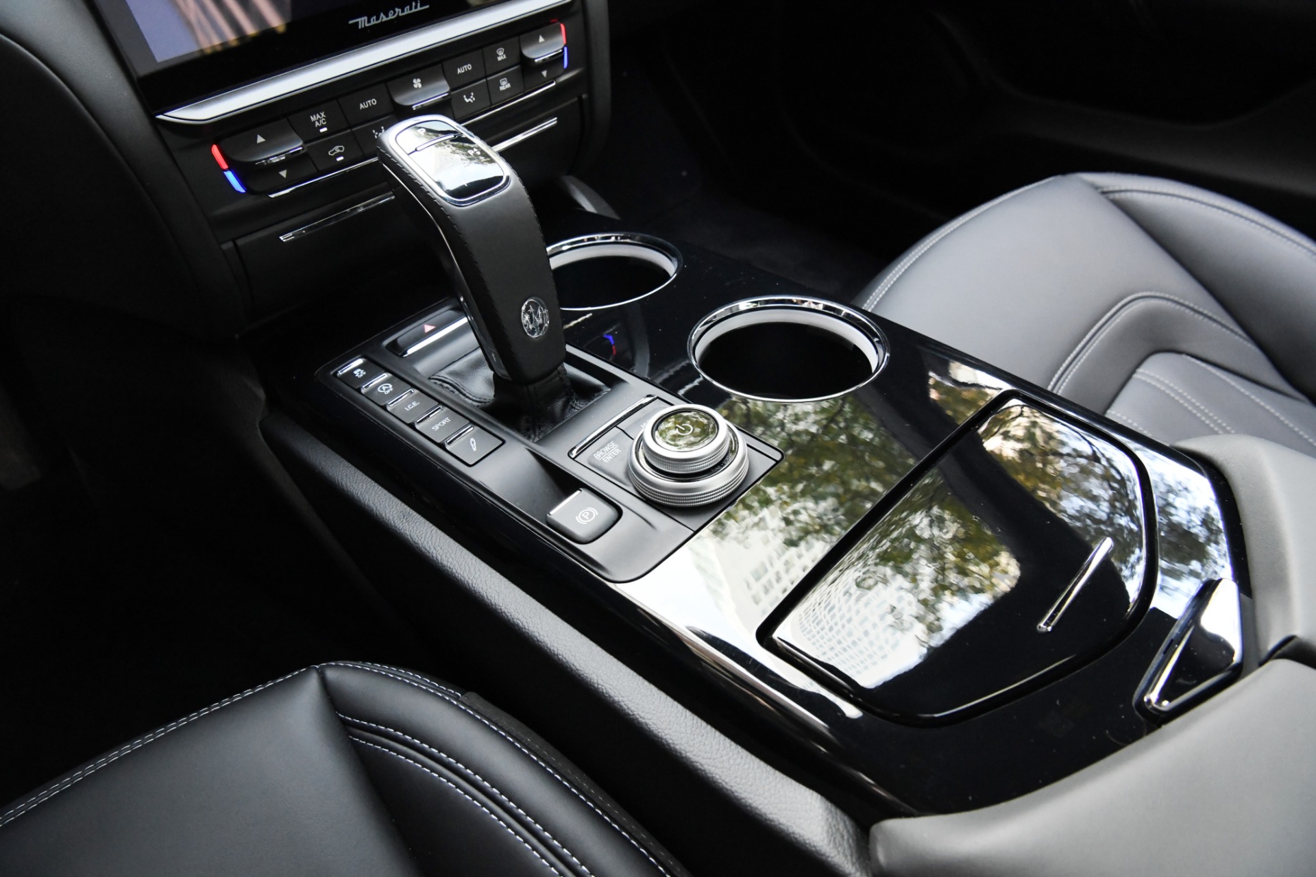 New 2022 Maserati Quattroporte Modena Q4 | St. Petersburg, FL