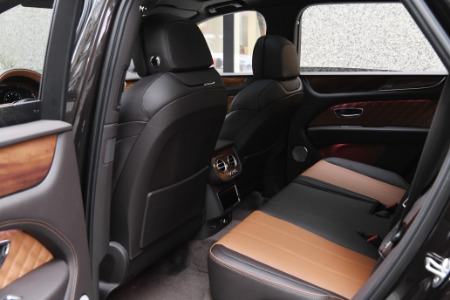 Used 2022 Bentley Bentayga V8 | Chicago, IL