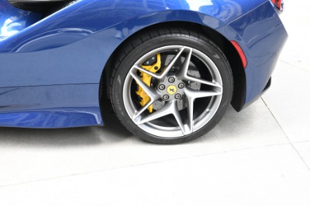 Used 2022 Ferrari F8 Spider  | Chicago, IL