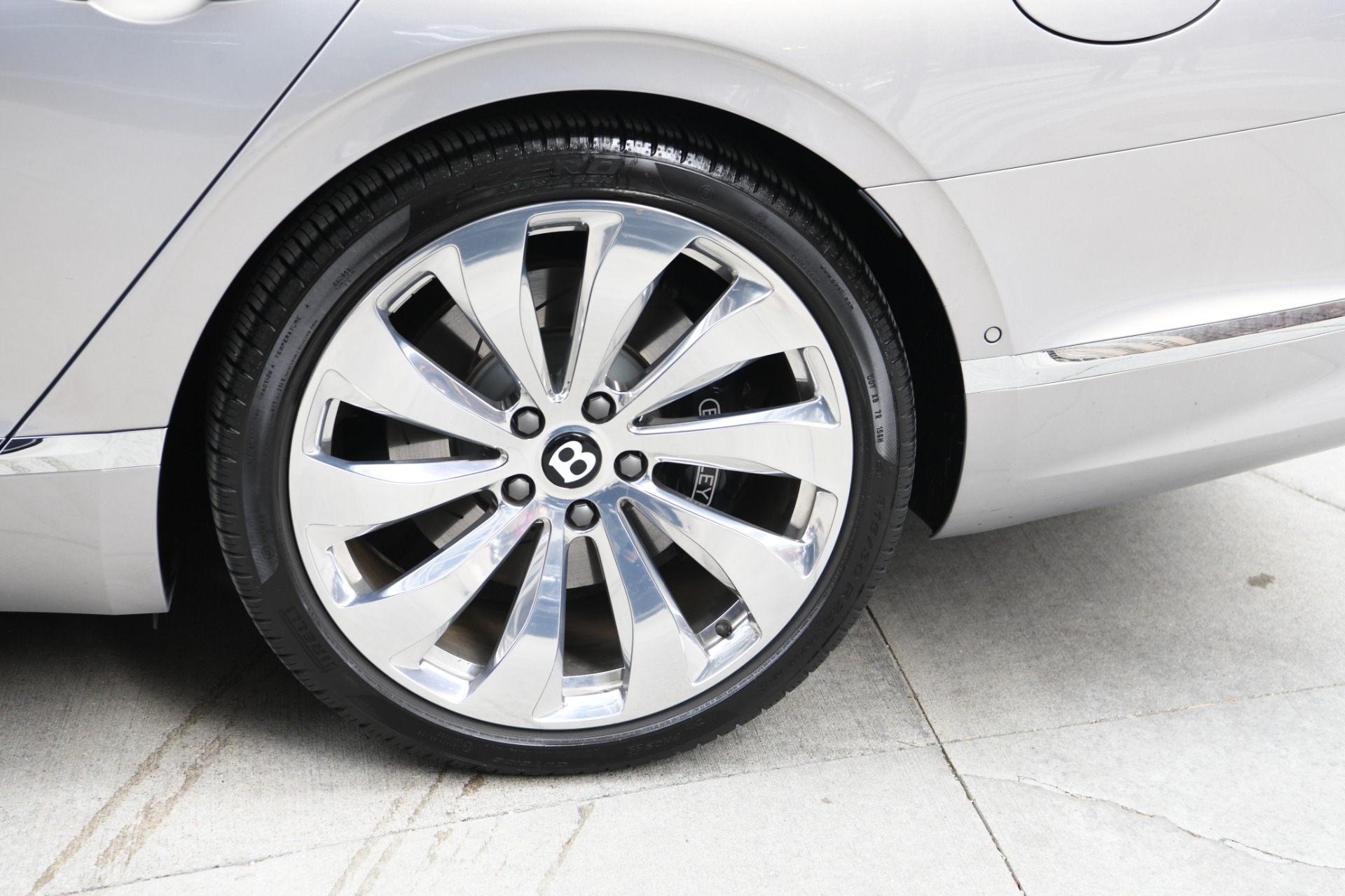 Used 2022 Bentley Flying Spur Hybrid | St. Petersburg, FL