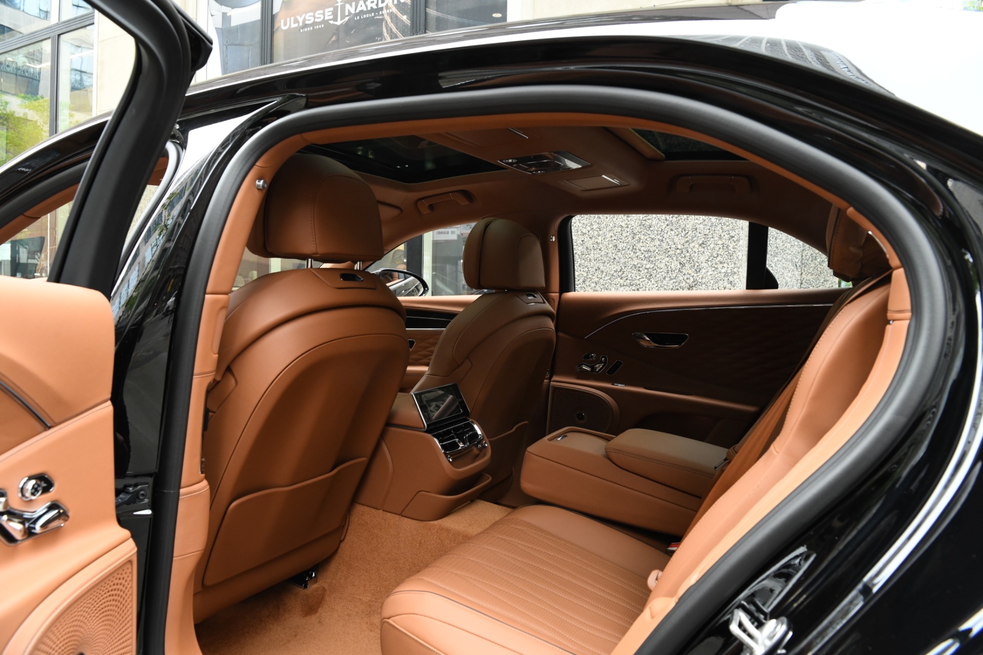 New 2022 Bentley Flying Spur Hybrid | St. Petersburg, FL