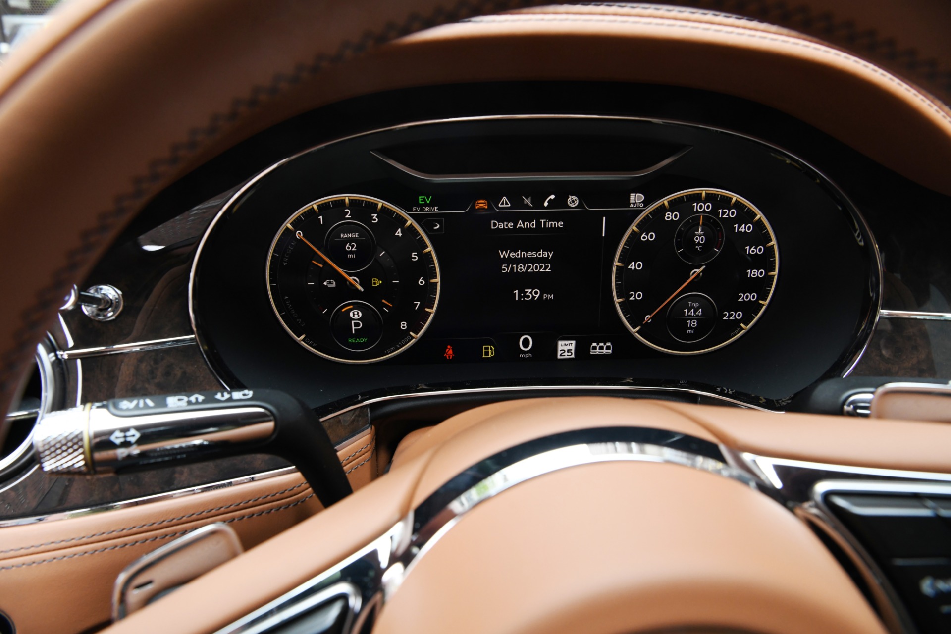 New 2022 Bentley Flying Spur Hybrid | St. Petersburg, FL