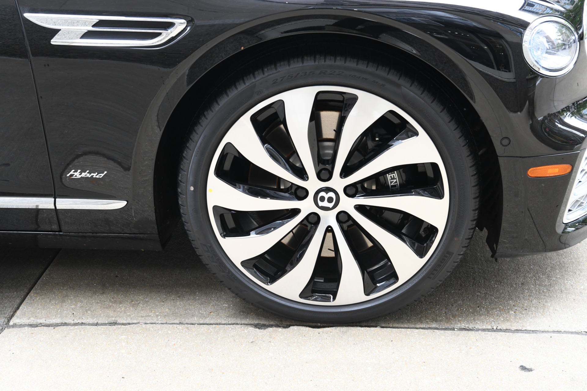 New 2022 Bentley Flying Spur Hybrid | St. Petersburg, FL