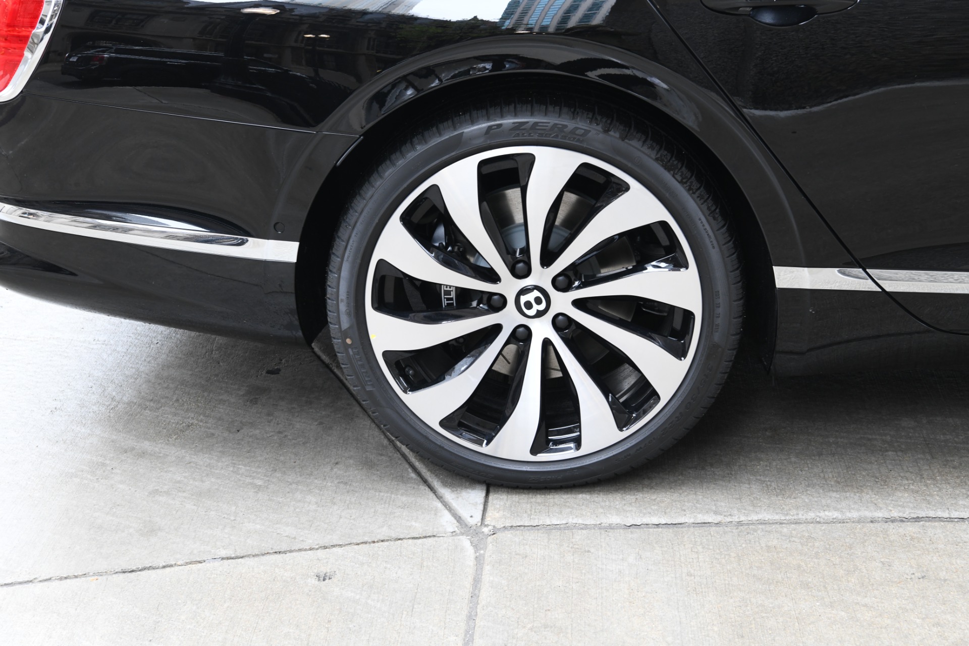 New 2022 Bentley Flying Spur Hybrid | St. Petersburg, FL